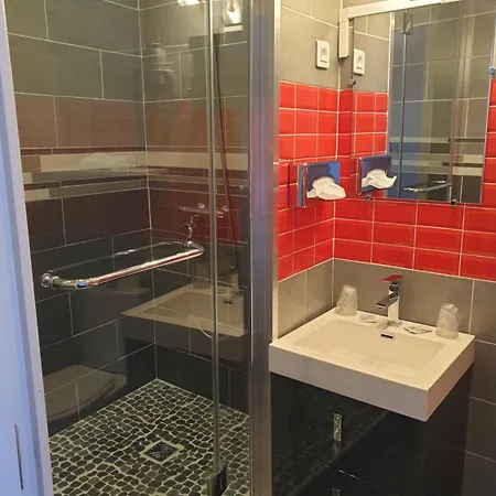 Le Splendid 2* Troyes
