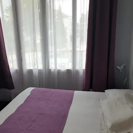 Le Splendid 2* Troyes
