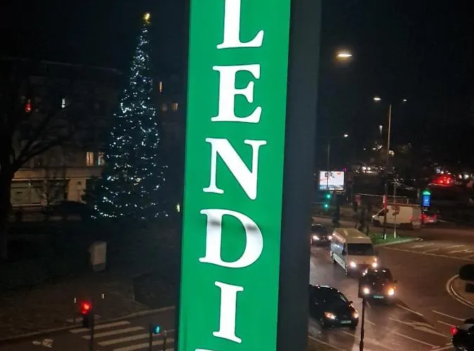 Le Splendid Hotel Troyes